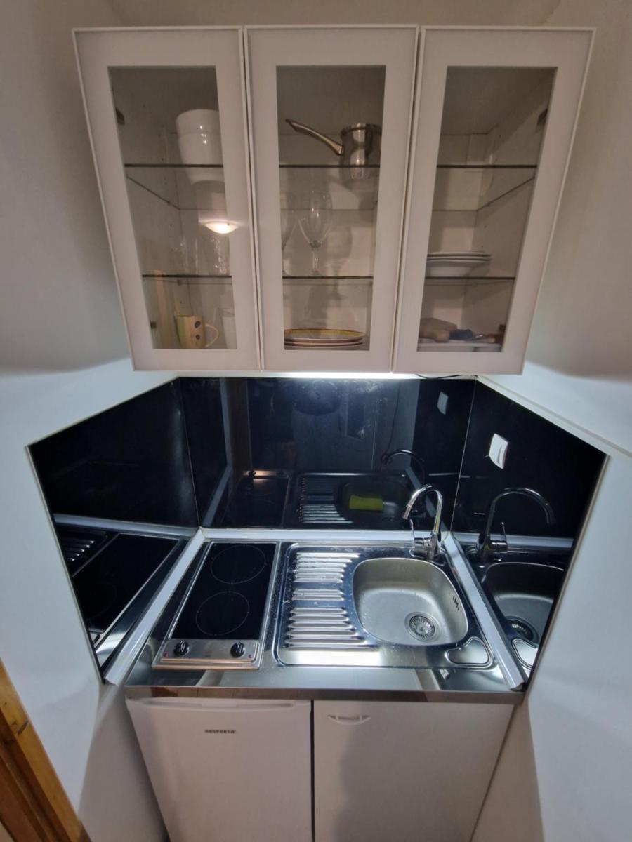 Mini Central Studio - Water Sports Equipment - Housity