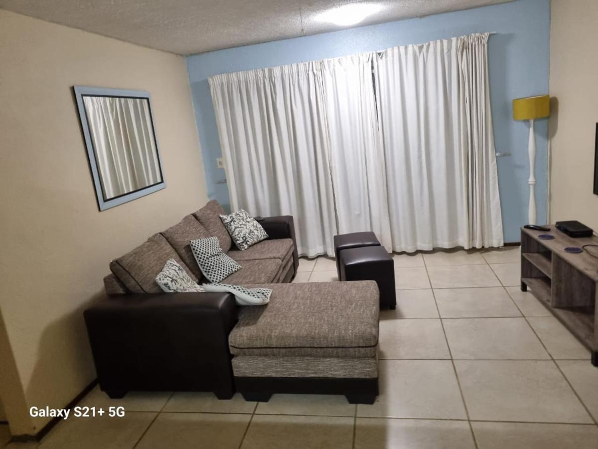 184 Laguna La Crete - Housity