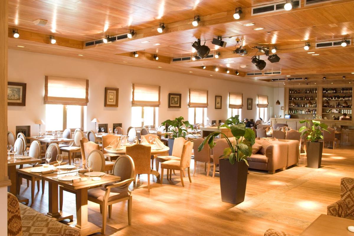 Hotel Zagorodny Ochag - Housity