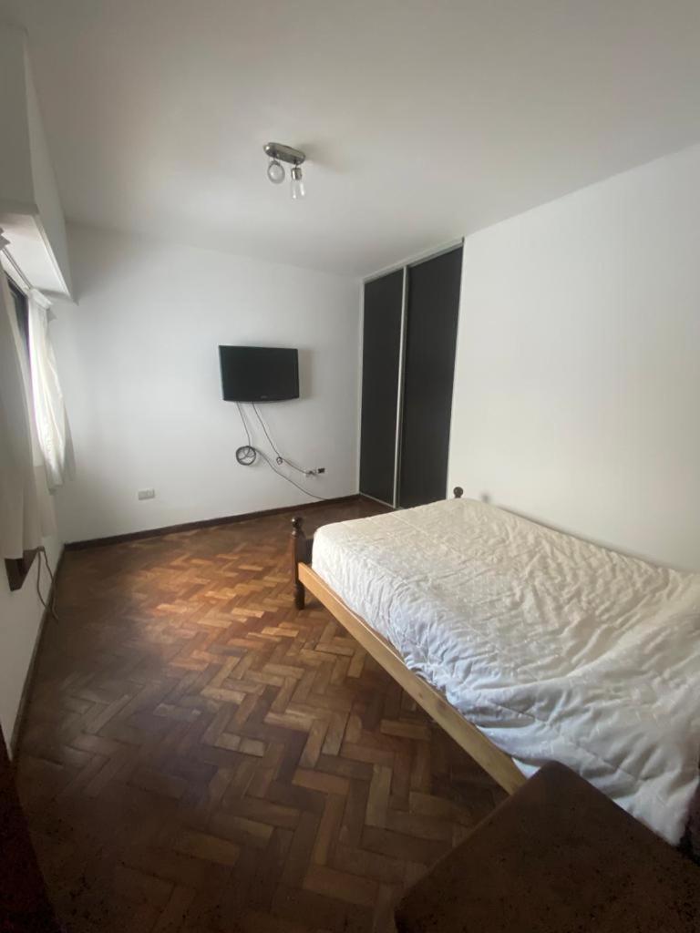 Amplio piso en el mejor lugar de la ciudad de Posadas - Hizvo