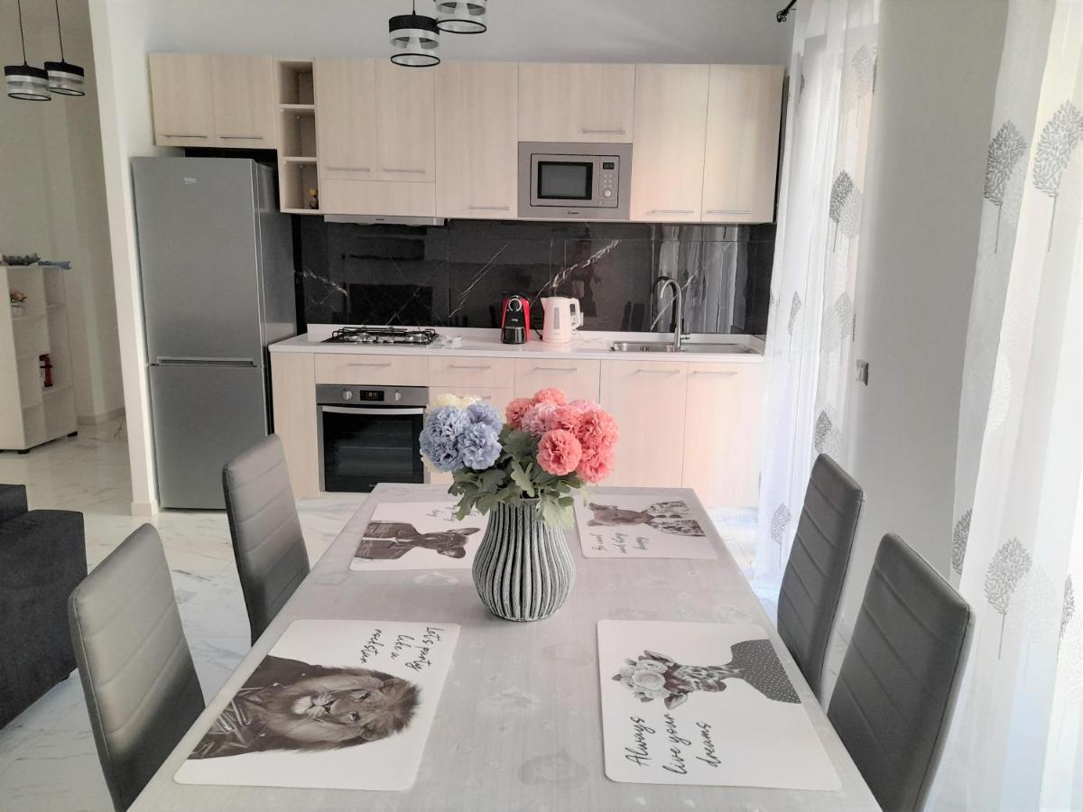 DREAM HOUSE - Housity