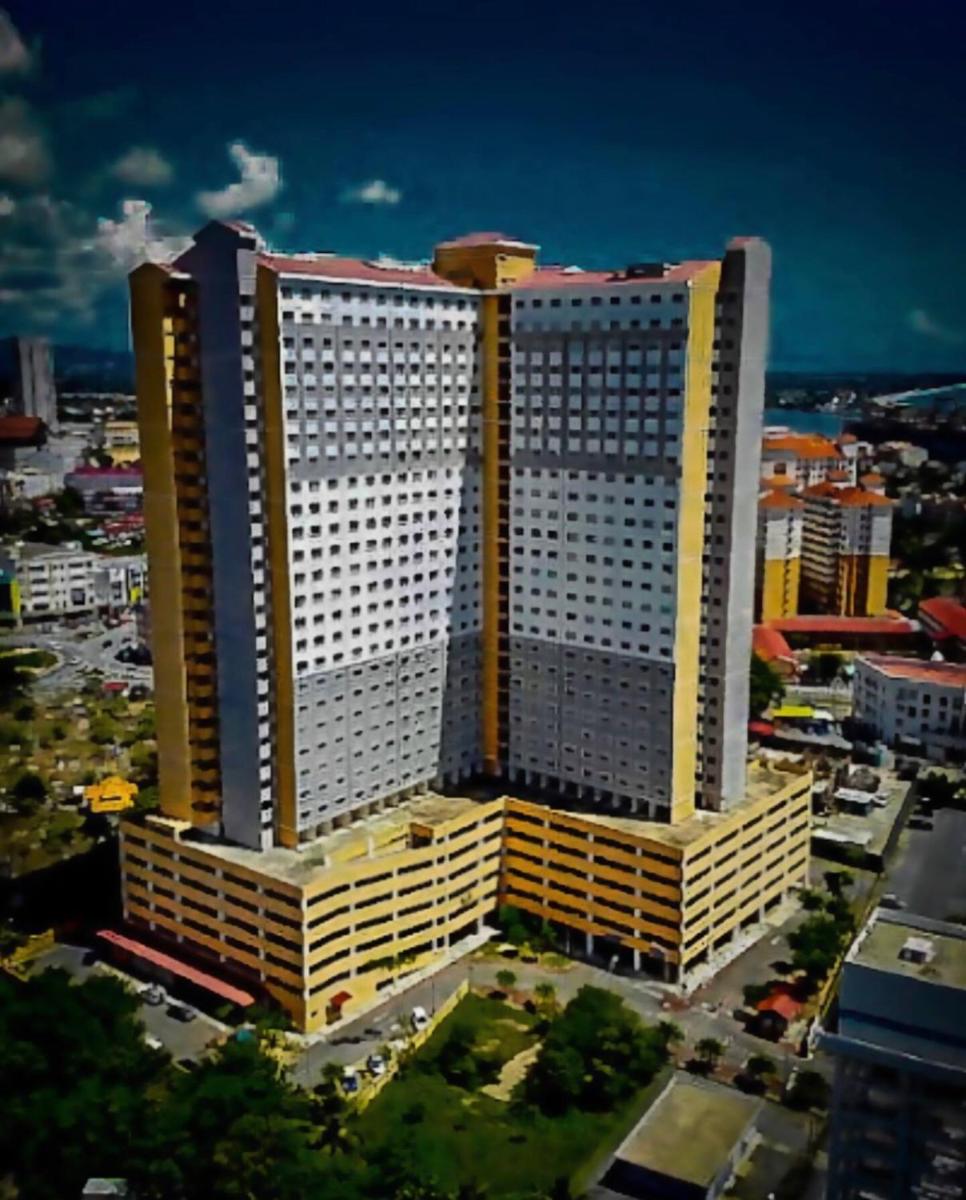 Medina Homestay Batu Burok Beach - Housity