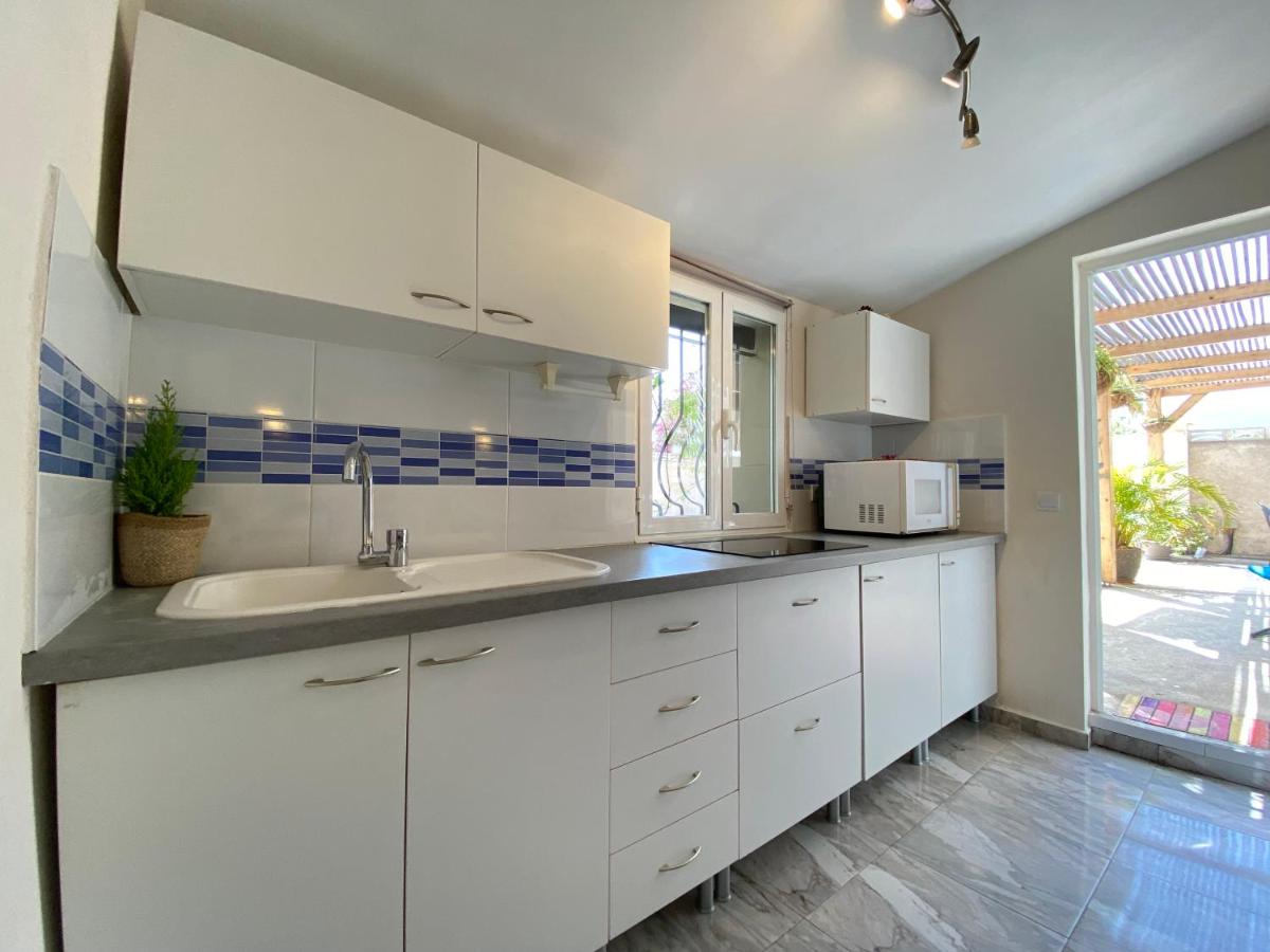 Denia's Beach House - Colibri - Housity