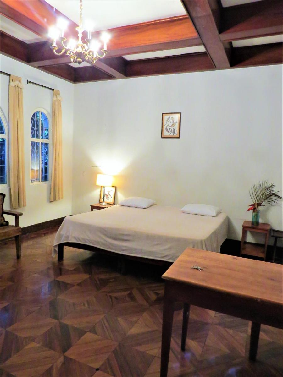 Hostel Casa del Parque - Housity