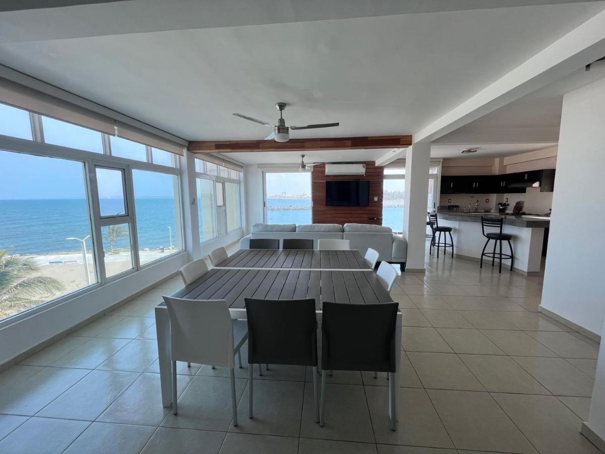 FRENTE PLAYA vista al mar, PISCINA DE USO EXCLUSIVO - Housity