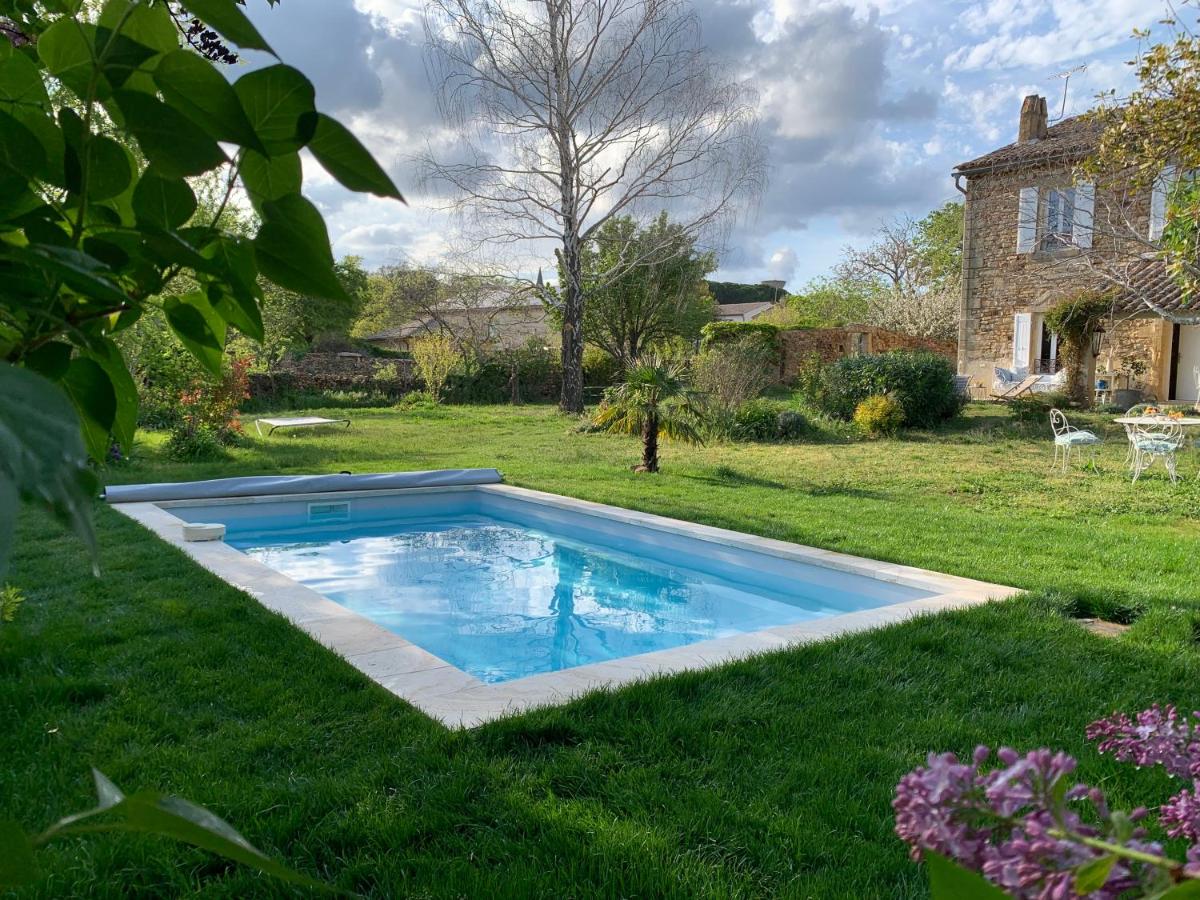 Les Romarins B&B, 10 min d'Uzès, piscine et grand jardin, Table d'hôte - Housity