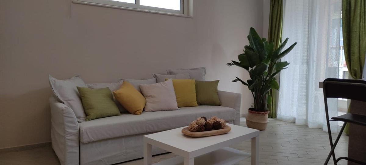 Le sorelle - Housity