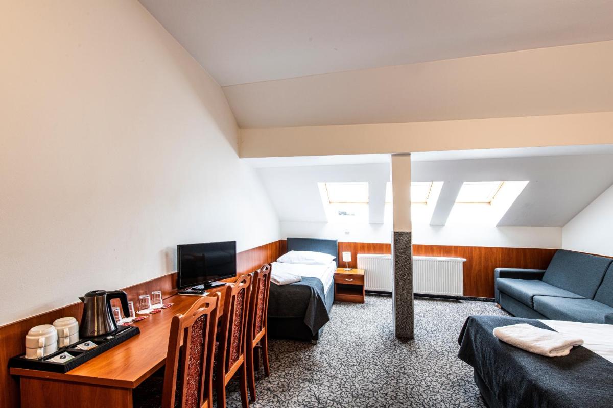 Hotel Zlatá Váha - Housity