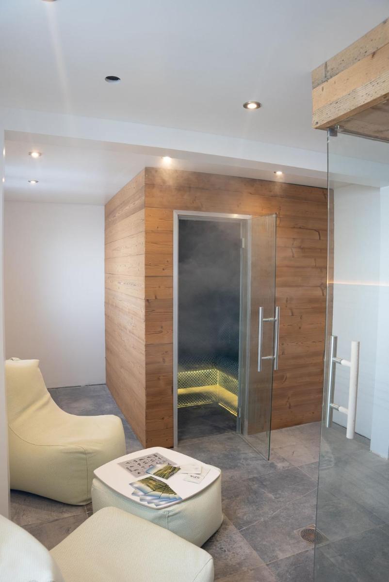 Coin salon dans l'établissement Les Cèdres - Hôtel - Restaurants - Spa