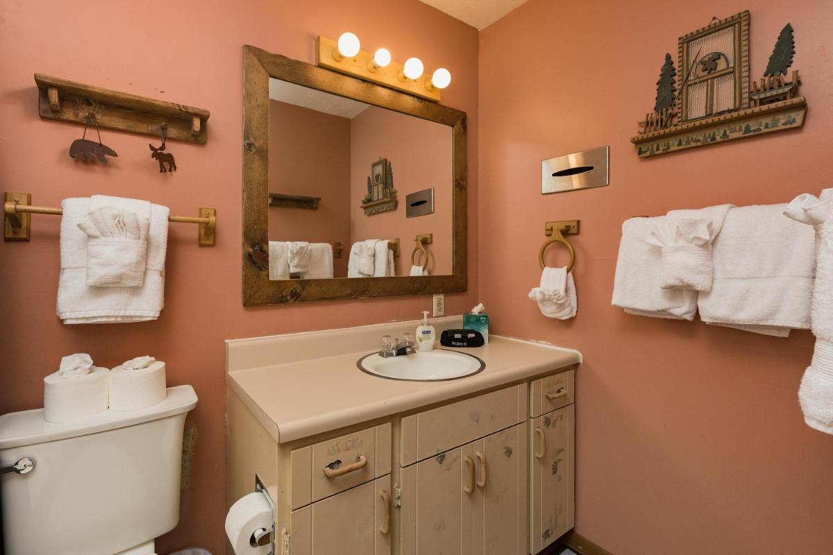Studio Purgatory Townhome 108 - Housity