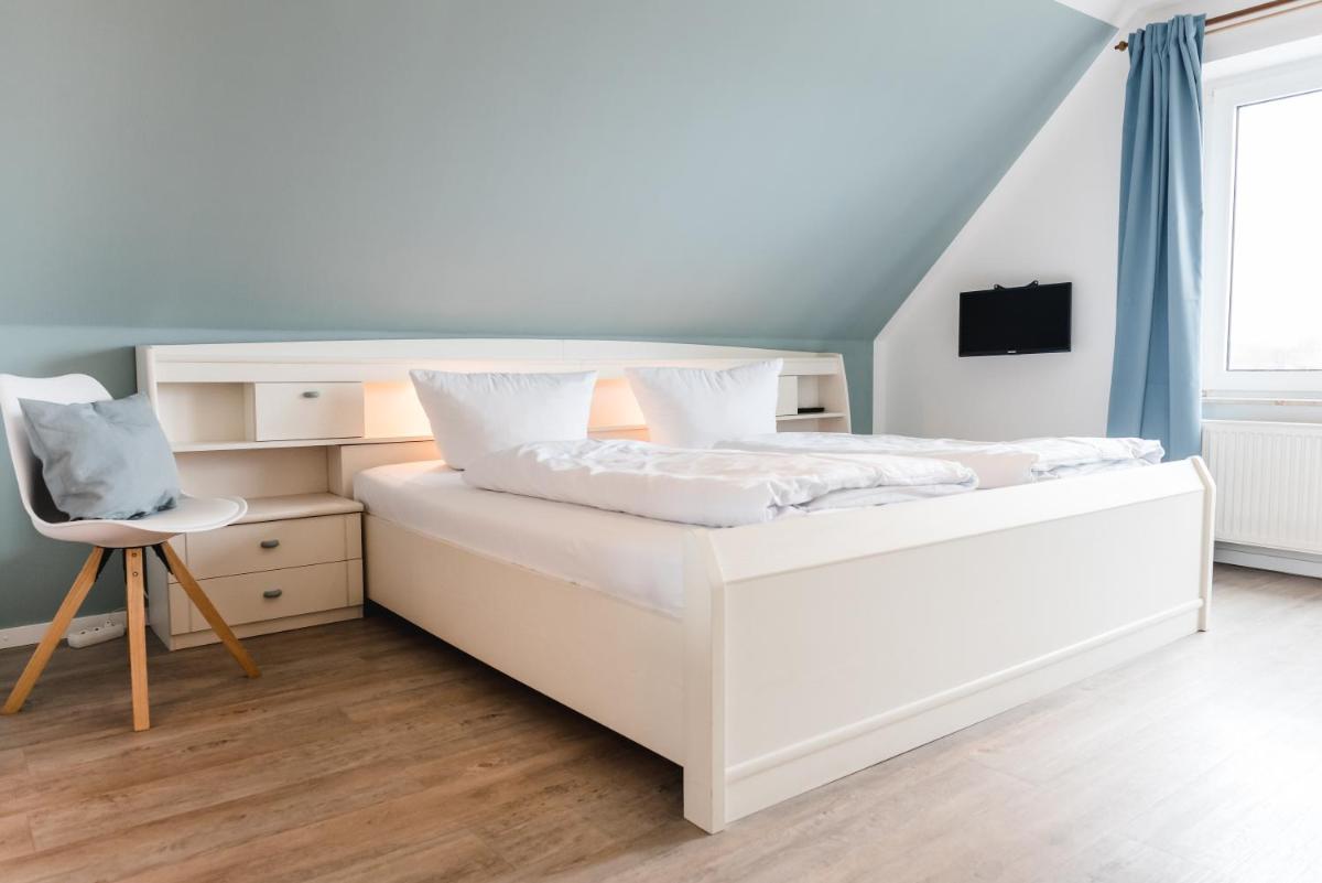Straendhus Bed&Breakfast - Housity