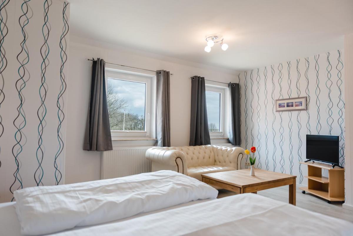 Straendhus Bed&Breakfast - Housity