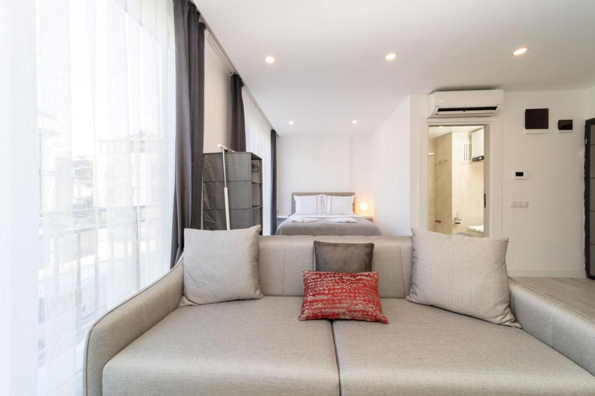 Central and Modern Flat in Muratpasa - Housity