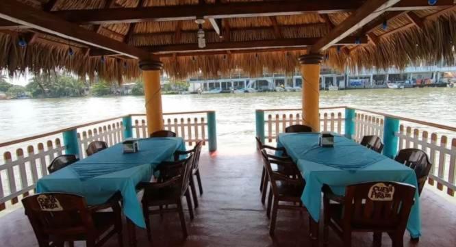 Hotel La Cueva del Pirata - Housity