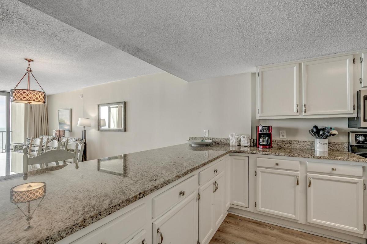 Carolina Dunes Penthouse 702 - Housity