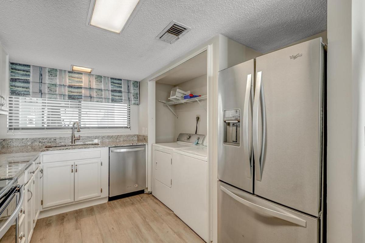 Carolina Dunes Penthouse 702 - Housity