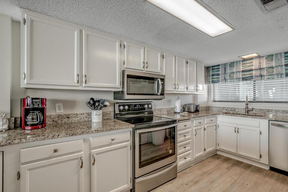 Carolina Dunes Penthouse 702 - Housity