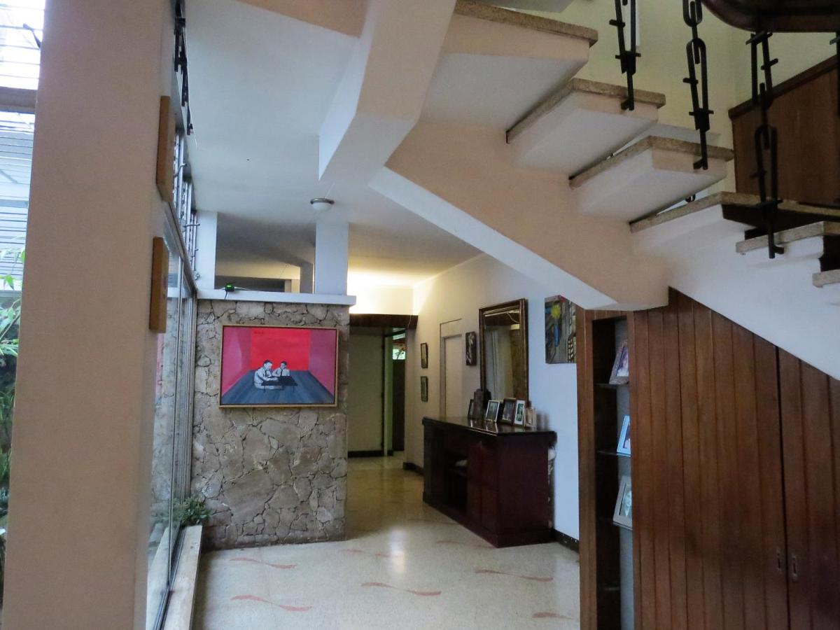 Hostel Casa del Parque - Housity