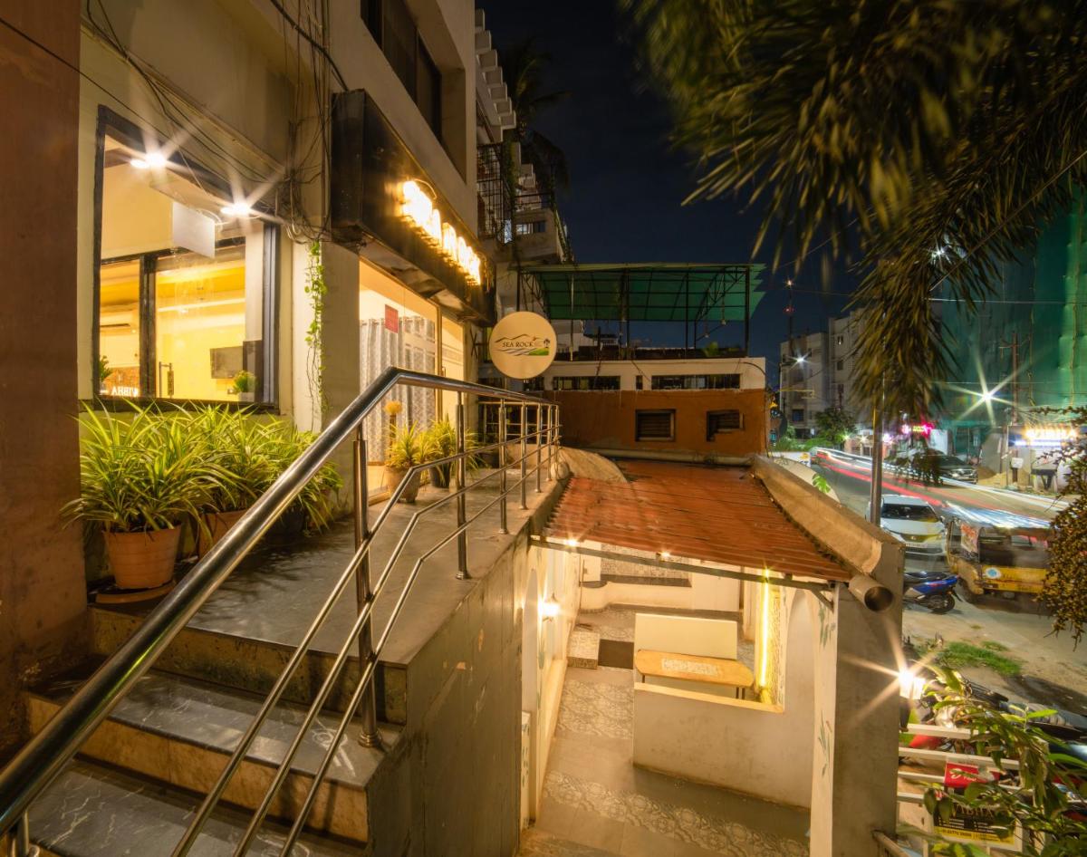 Hotel Searock - Housity