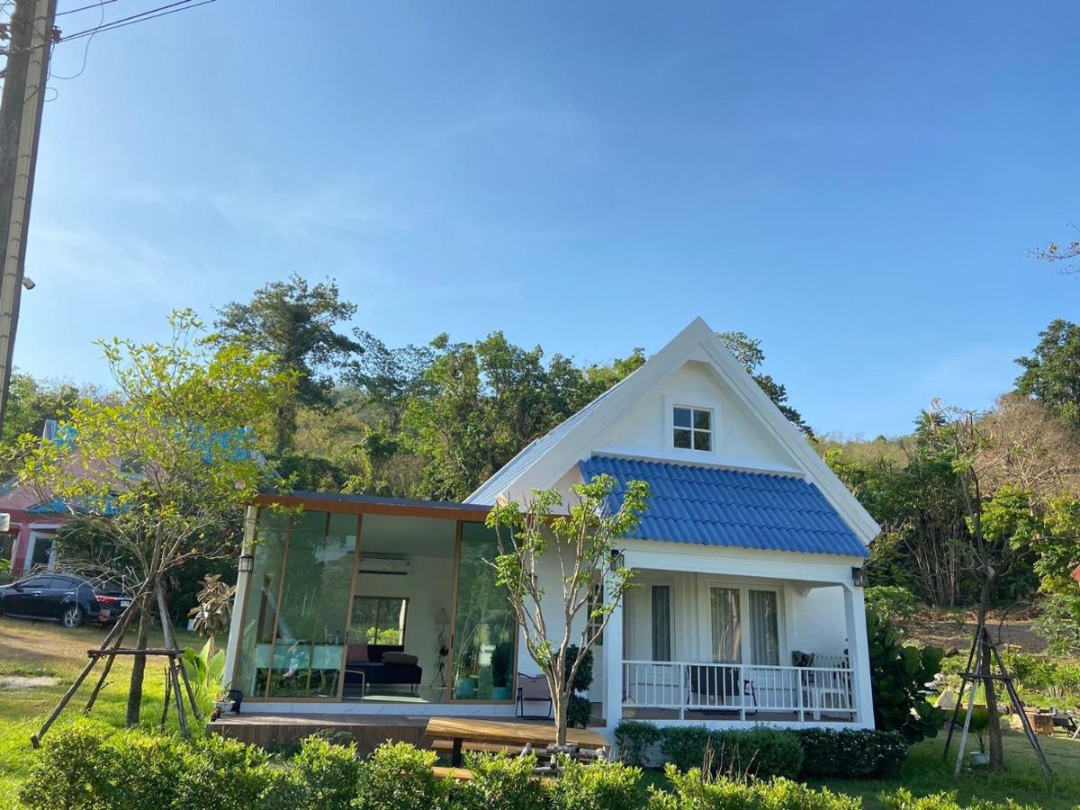 บ้านเพื่อน St รีสอร์ท ระยอง - Housity