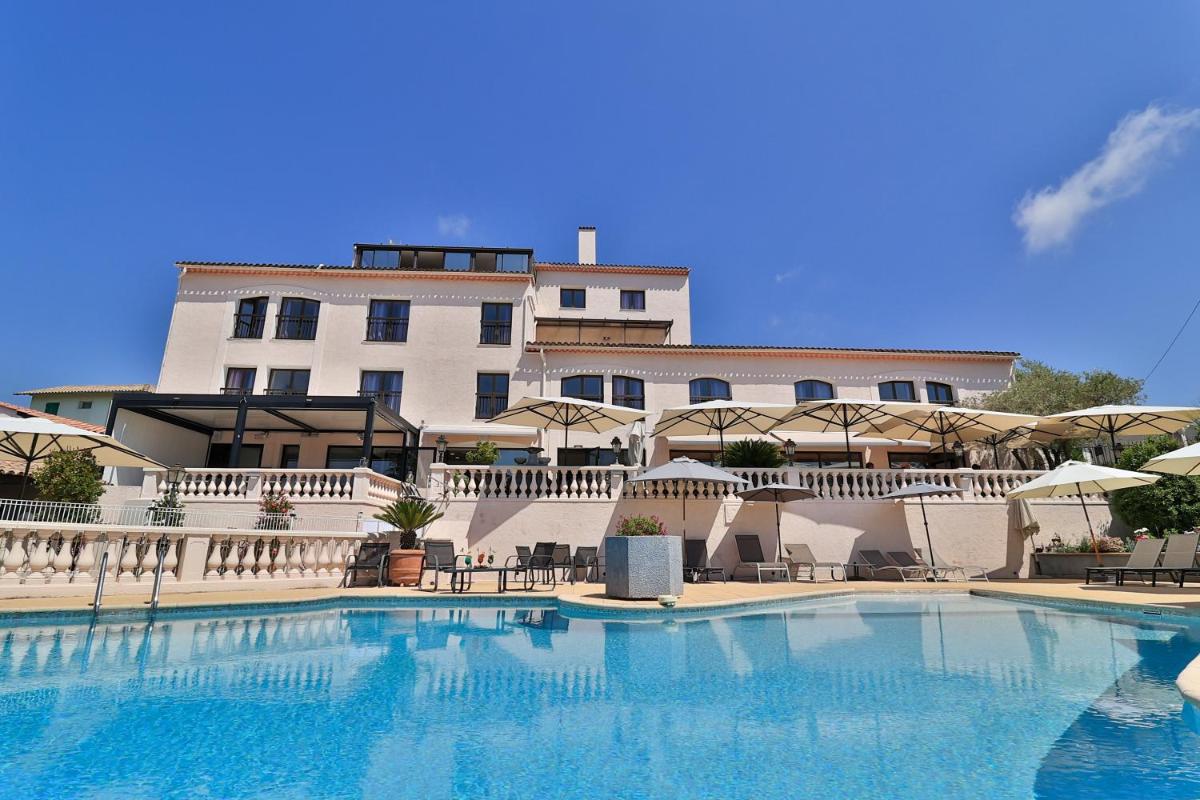 Hotel & Restaurant Perla Riviera - Housity