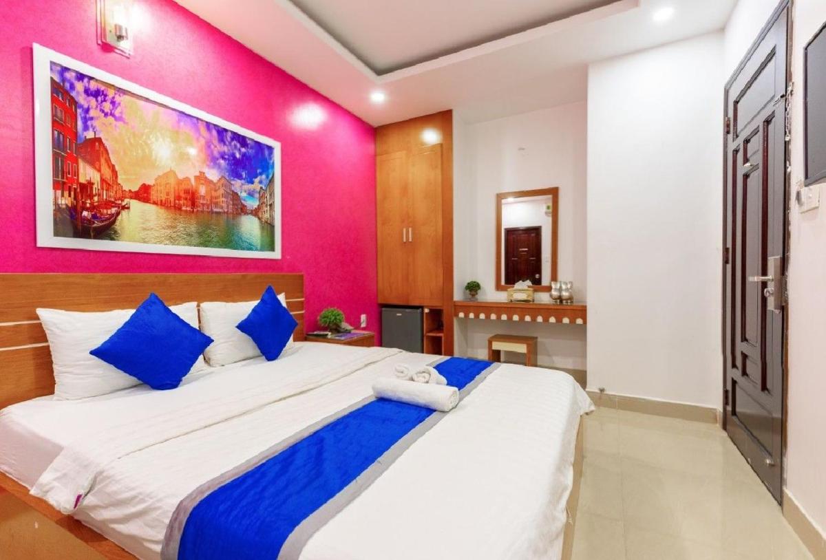 Ryo Hotel - Housity