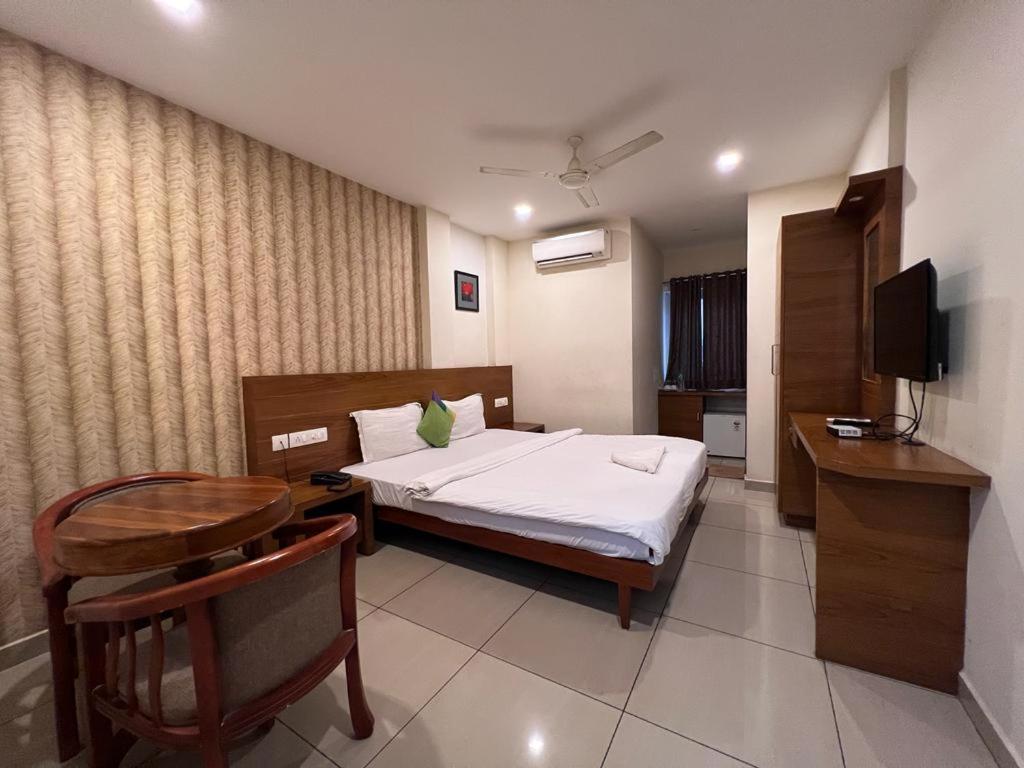 CMK GULMOHAR SUITS - Housity