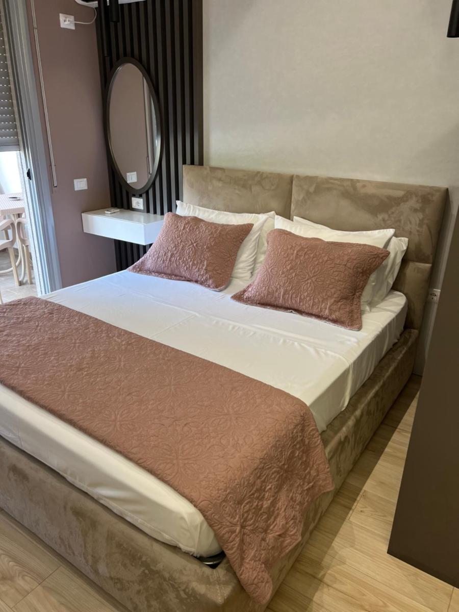 Eden's Apartment - Housity