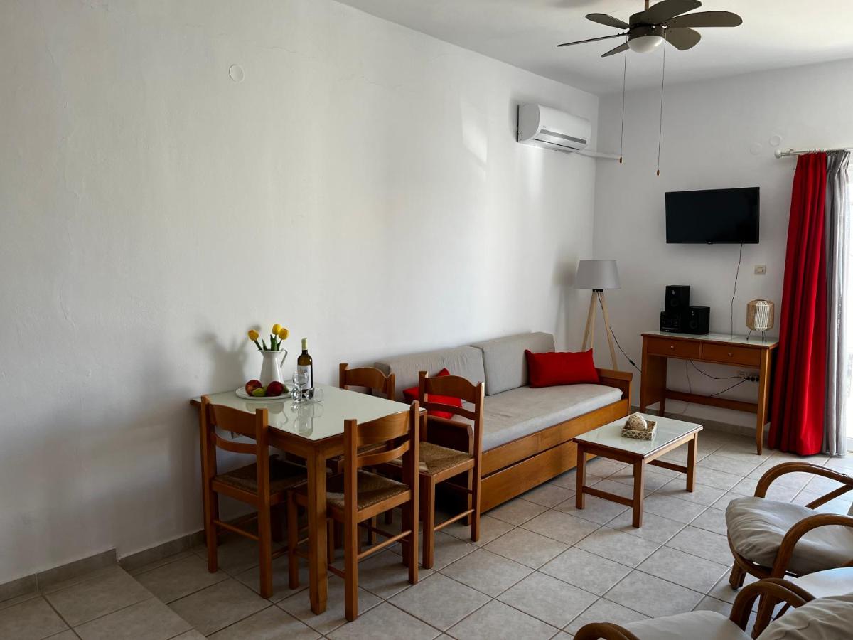 Michael Apartments - Housity