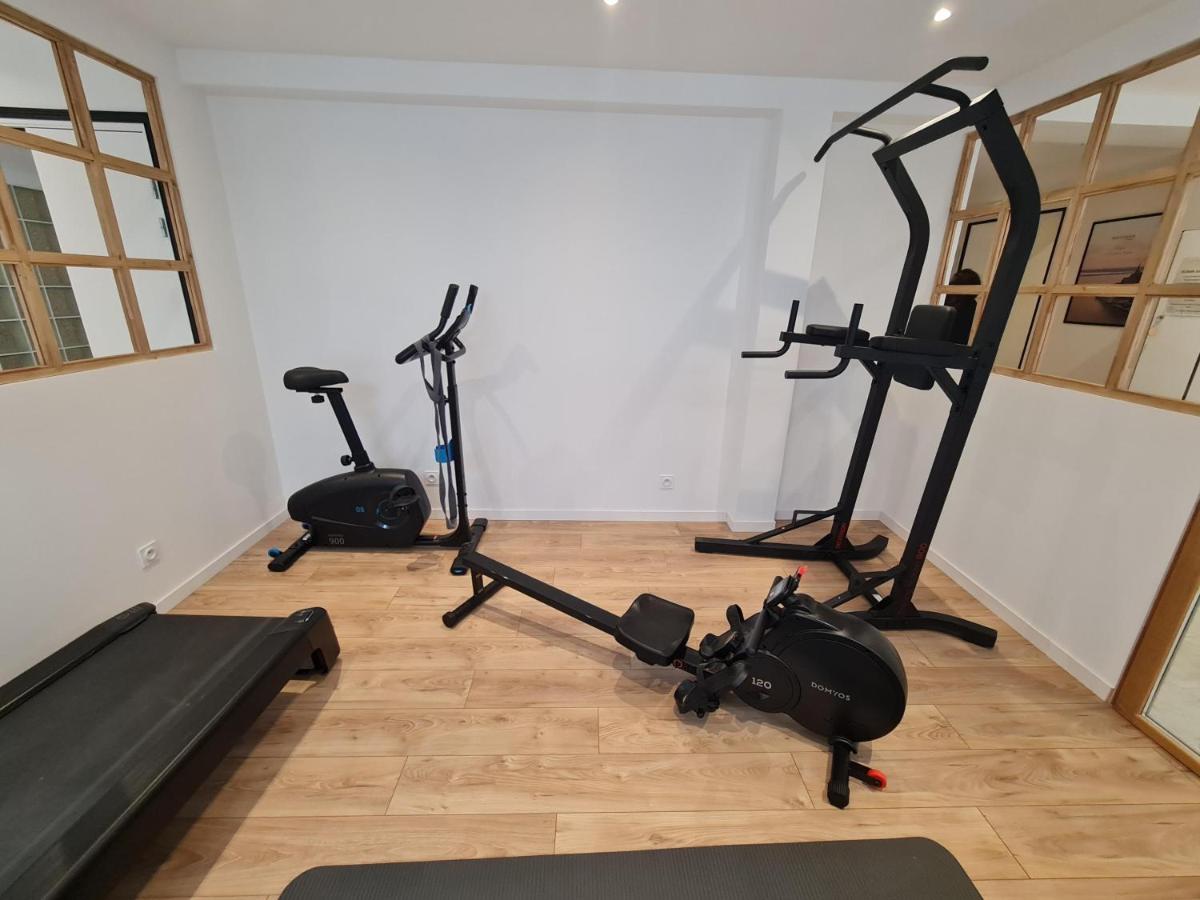 Salle ou équipements de sports de l'établissement LA TOUR AUX CRABES près de la plage