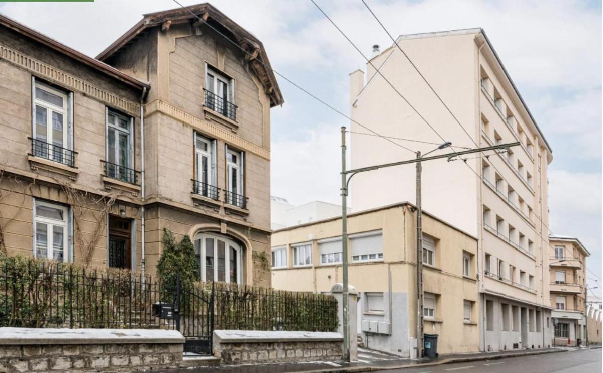 Saint Etienne Confort 3 - Housity