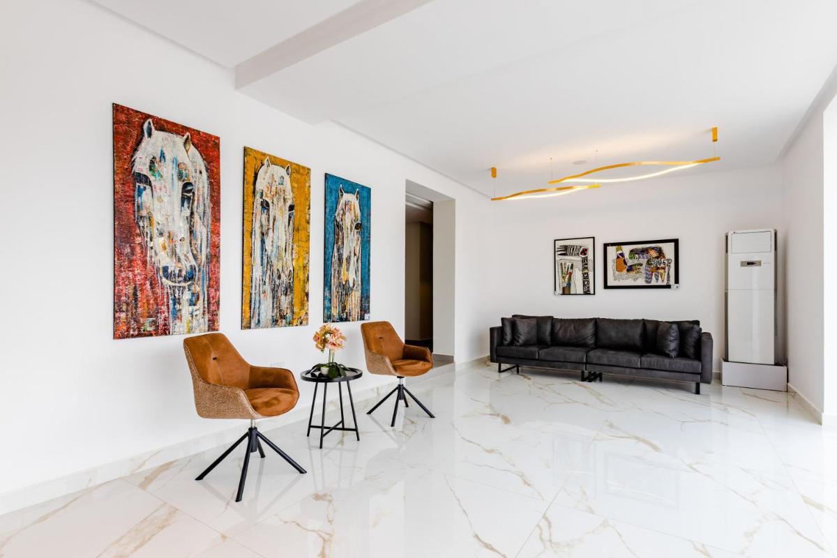Suitetrails - The Panama - Abuja