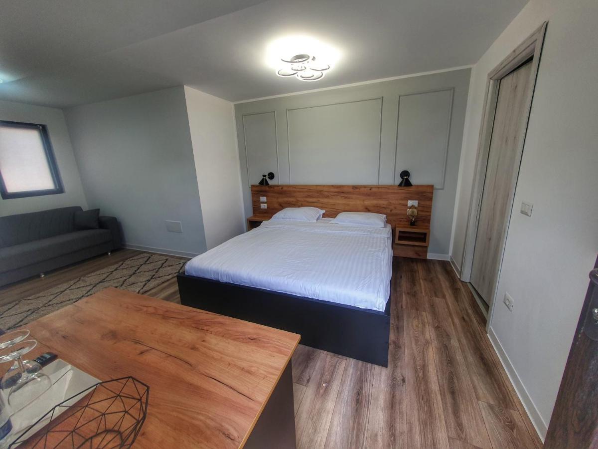 Vily Luxury Rooms - Housity