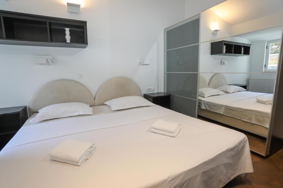 Stella Maris - Penthouse, Hvar - Housity