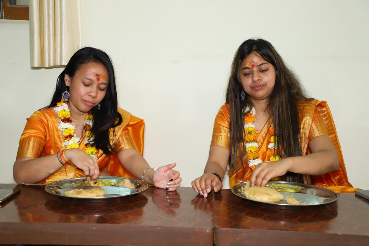 Rishikesh stay with free yoga - Housity