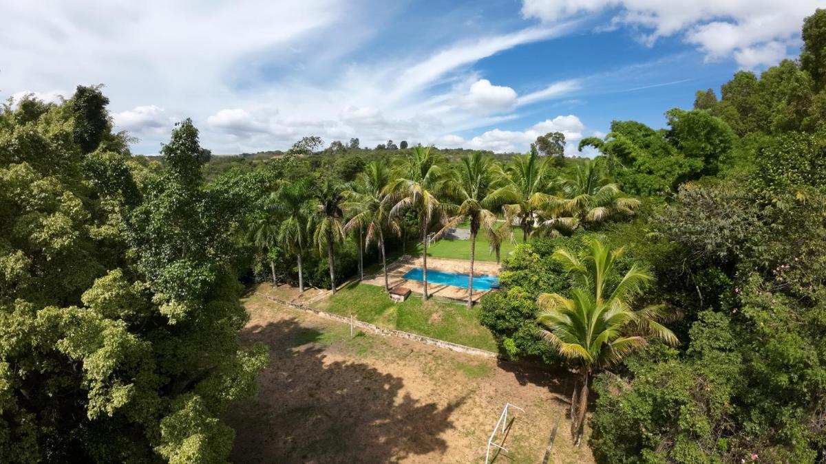 Rancho Hollywood - Lago de Furnas - Housity