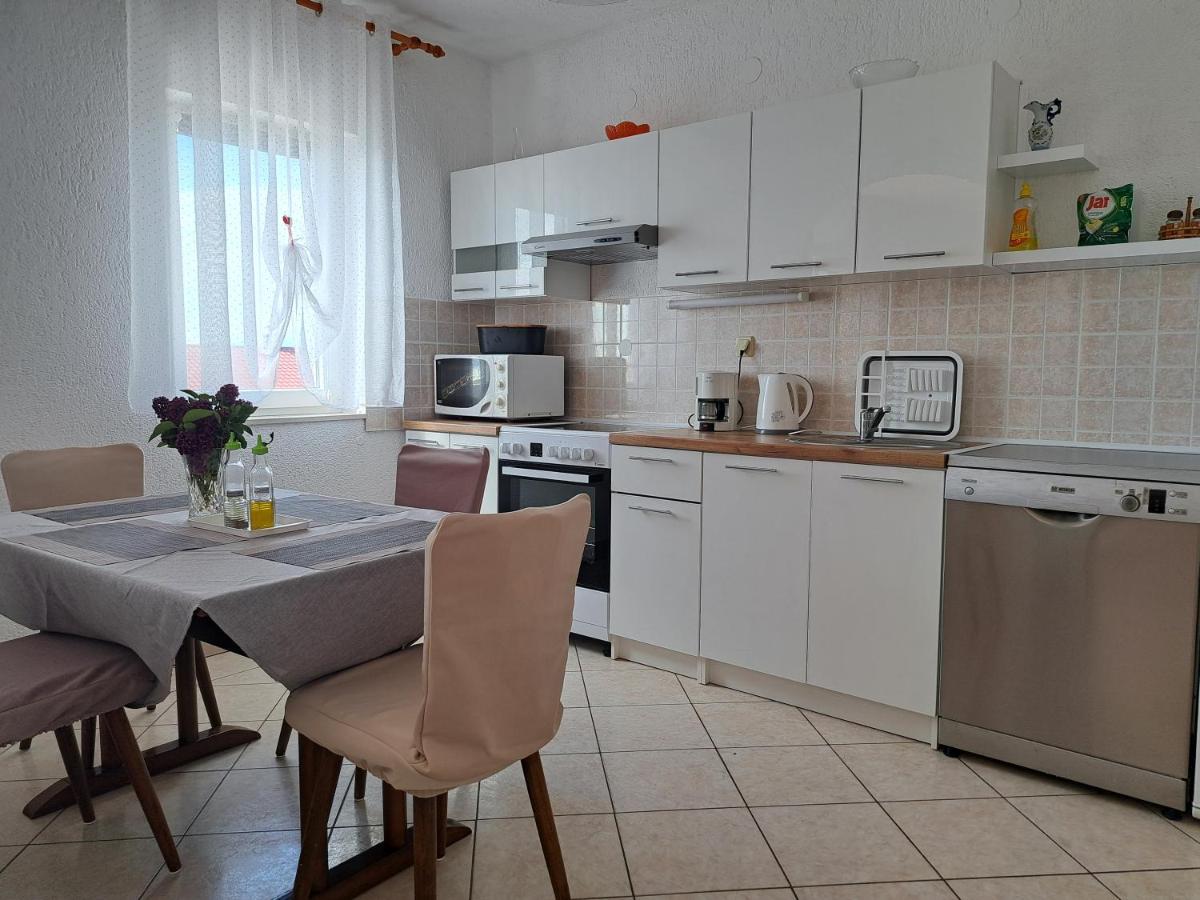 Guest House Angela - Housity