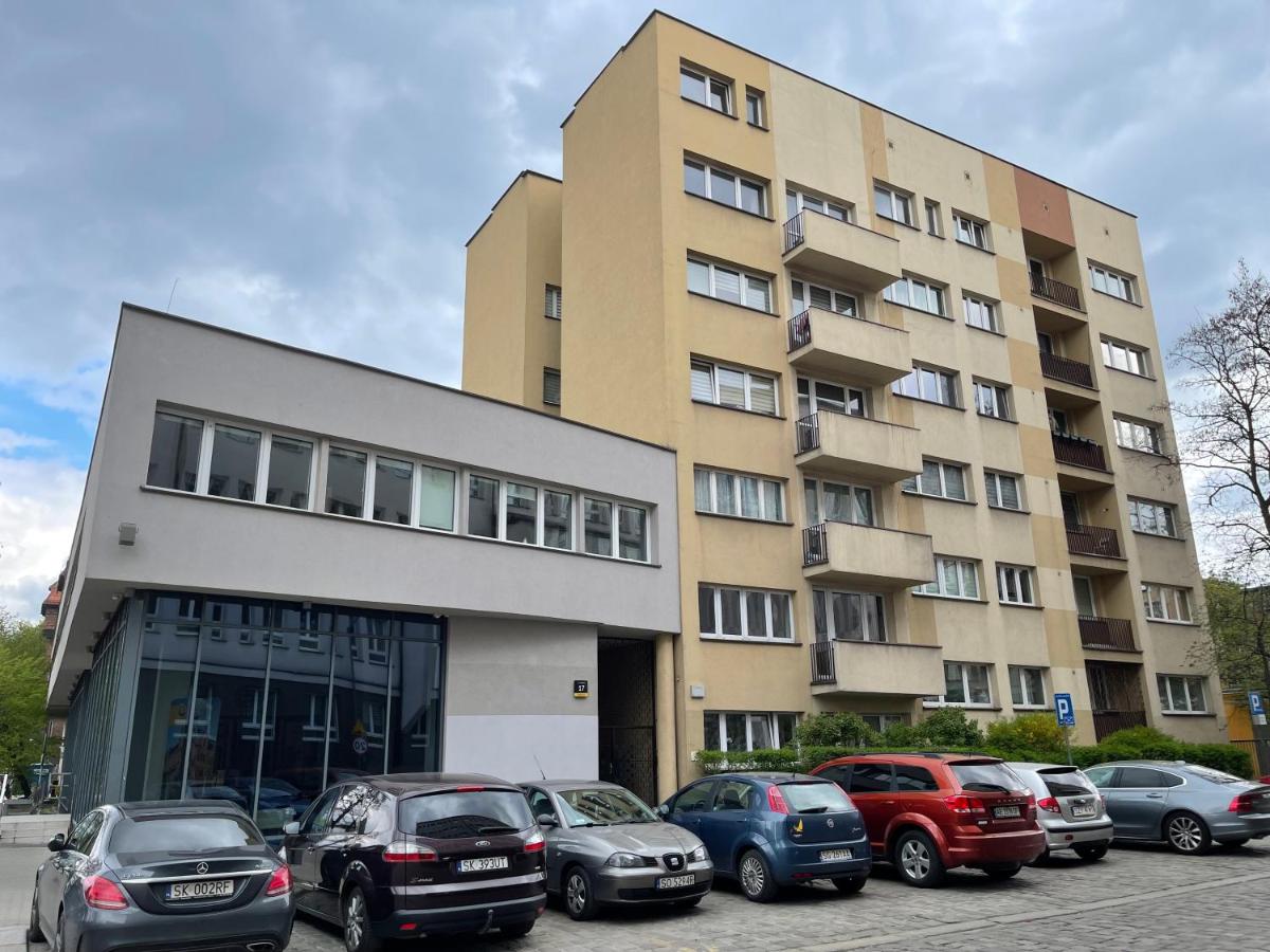 Glamour Apartment - w samym sercu miasta obok rynku, możliwy parking gratis - Housity