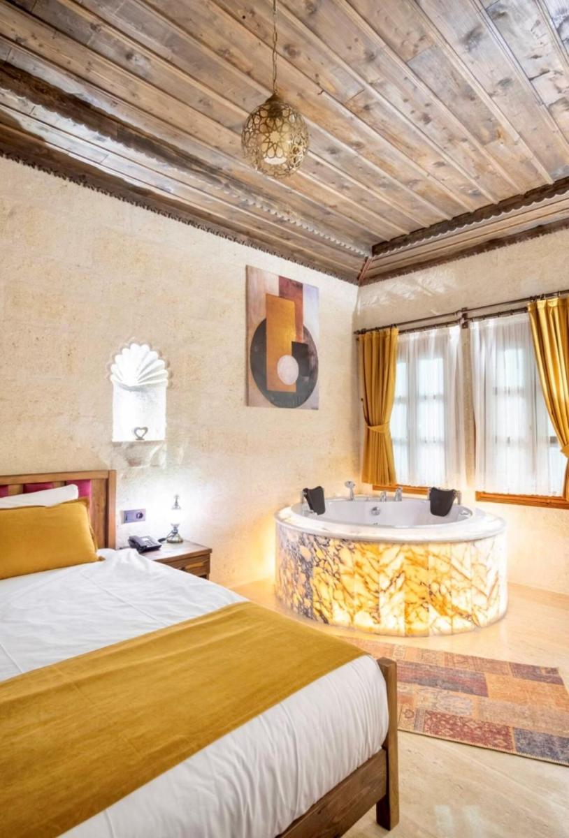 Uzay Cave Suite Hotel - Housity