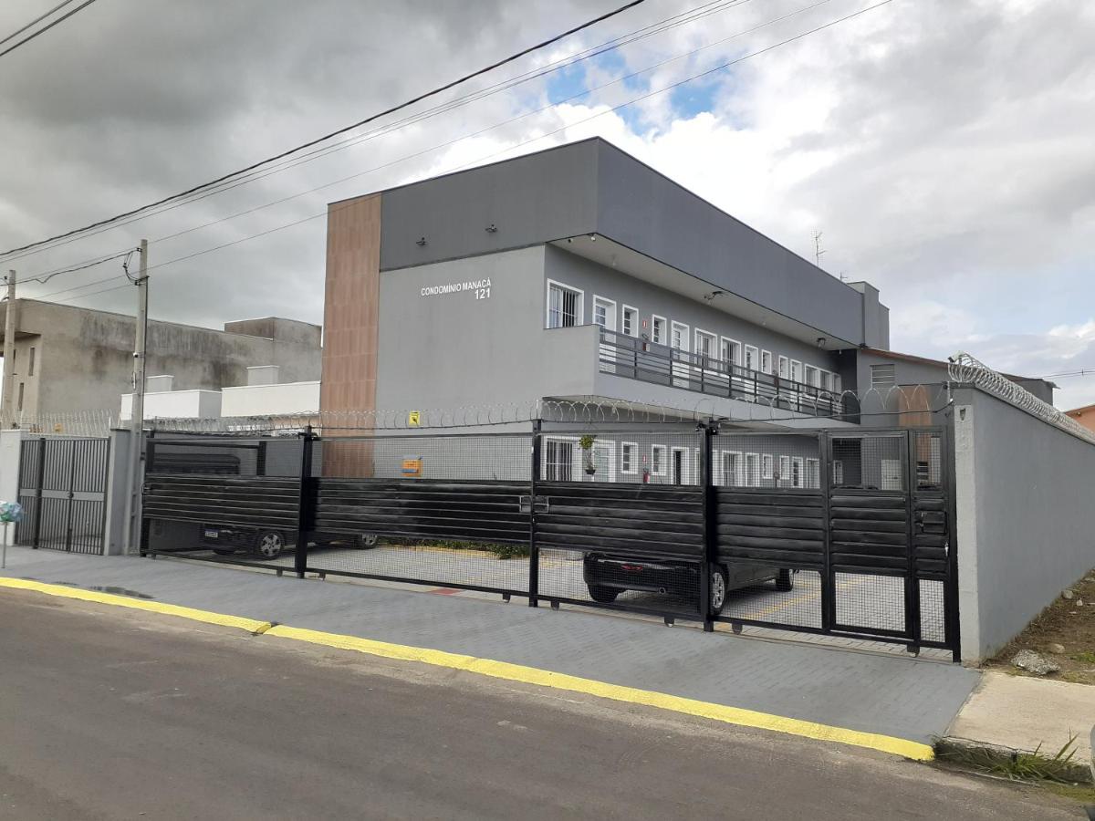 Loft01 com garagem, Wi-fi, 25 min de Aparecida - Housity