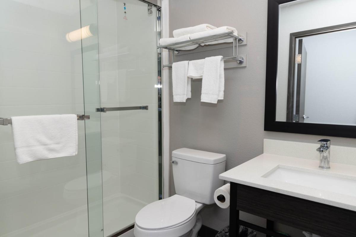 Motel 6 Fort Worth TX Lake Worth - Hizvo