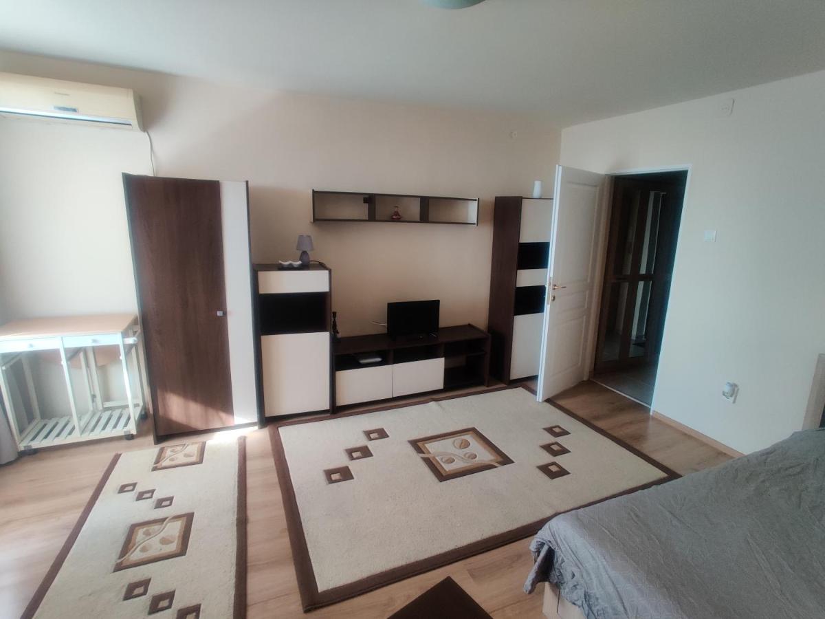 Eric's Cozy Apartment - Housity