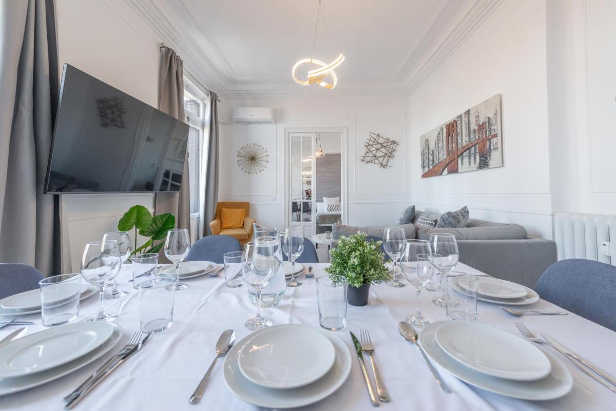 PENTHOUSE deluxe GRANVIA, by MONARO - Housity