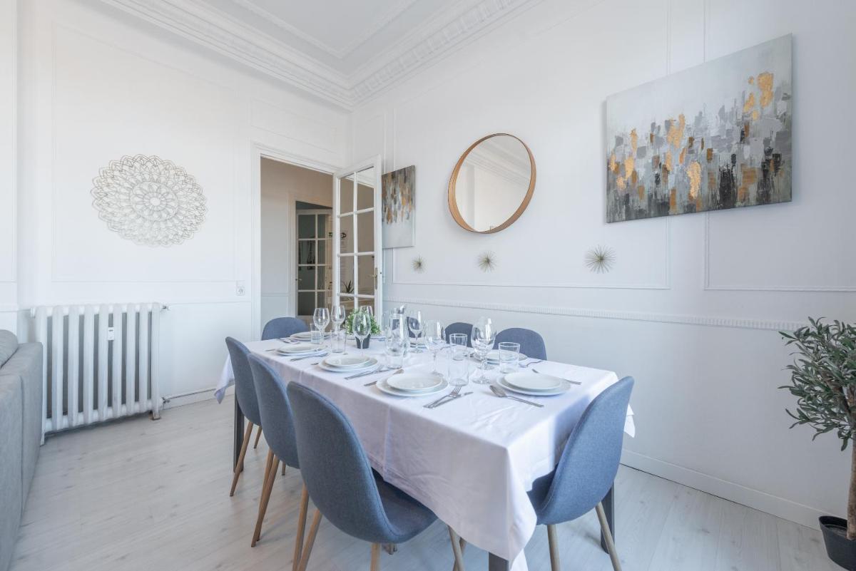 PENTHOUSE deluxe GRANVIA, by MONARO - Housity