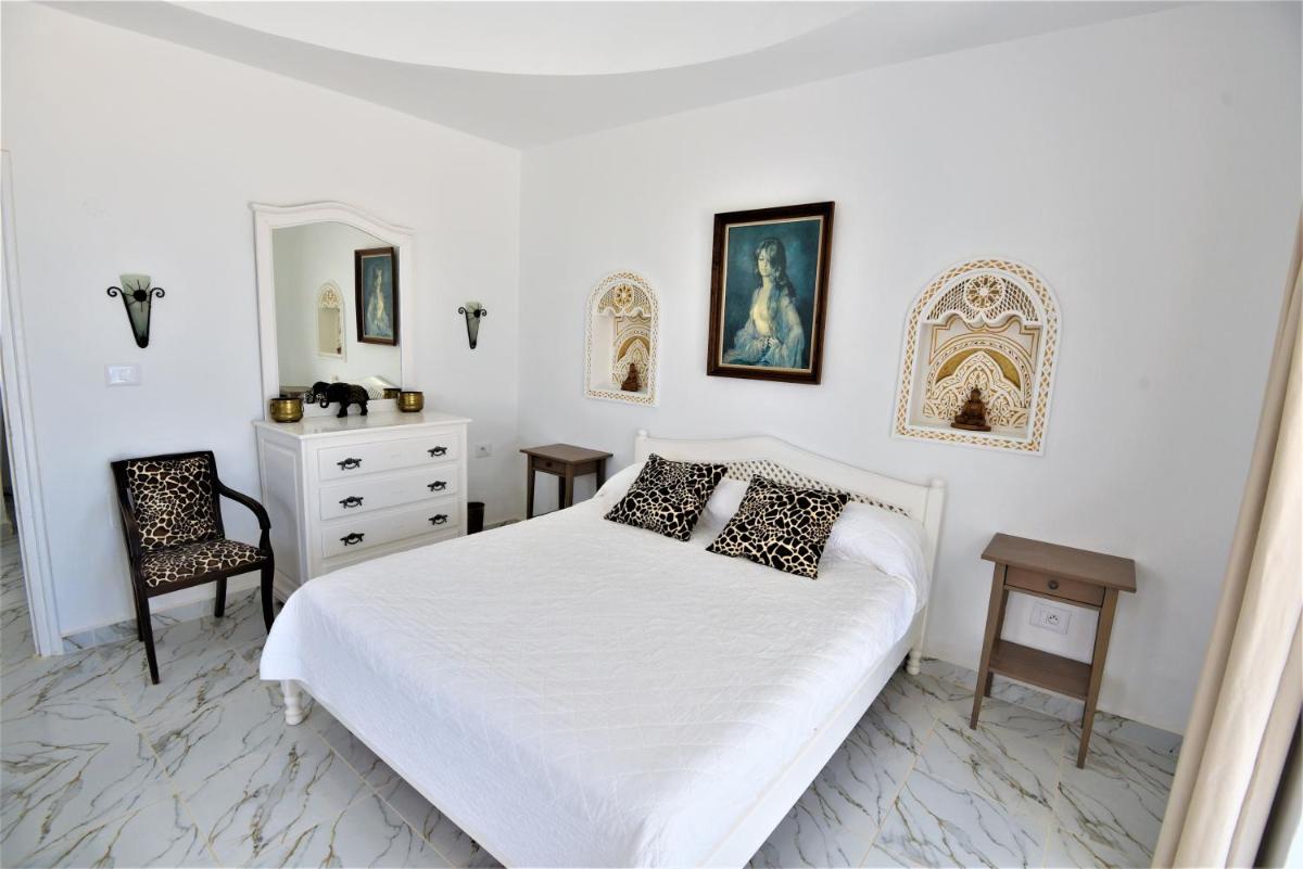 VILLA KIKA ZARZIS, LOCATION CHAMBRES D'HÔTES en TUNISIE - Housity