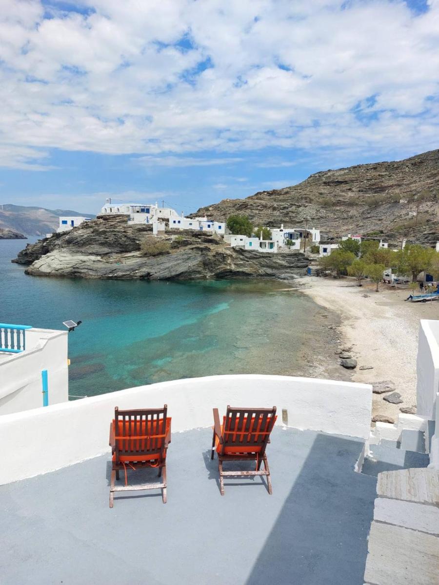 House on the rocks in Malli beach - Housity