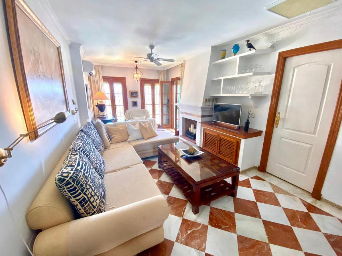 Luxury Puebla Aida with Golf & Sea View - Housity