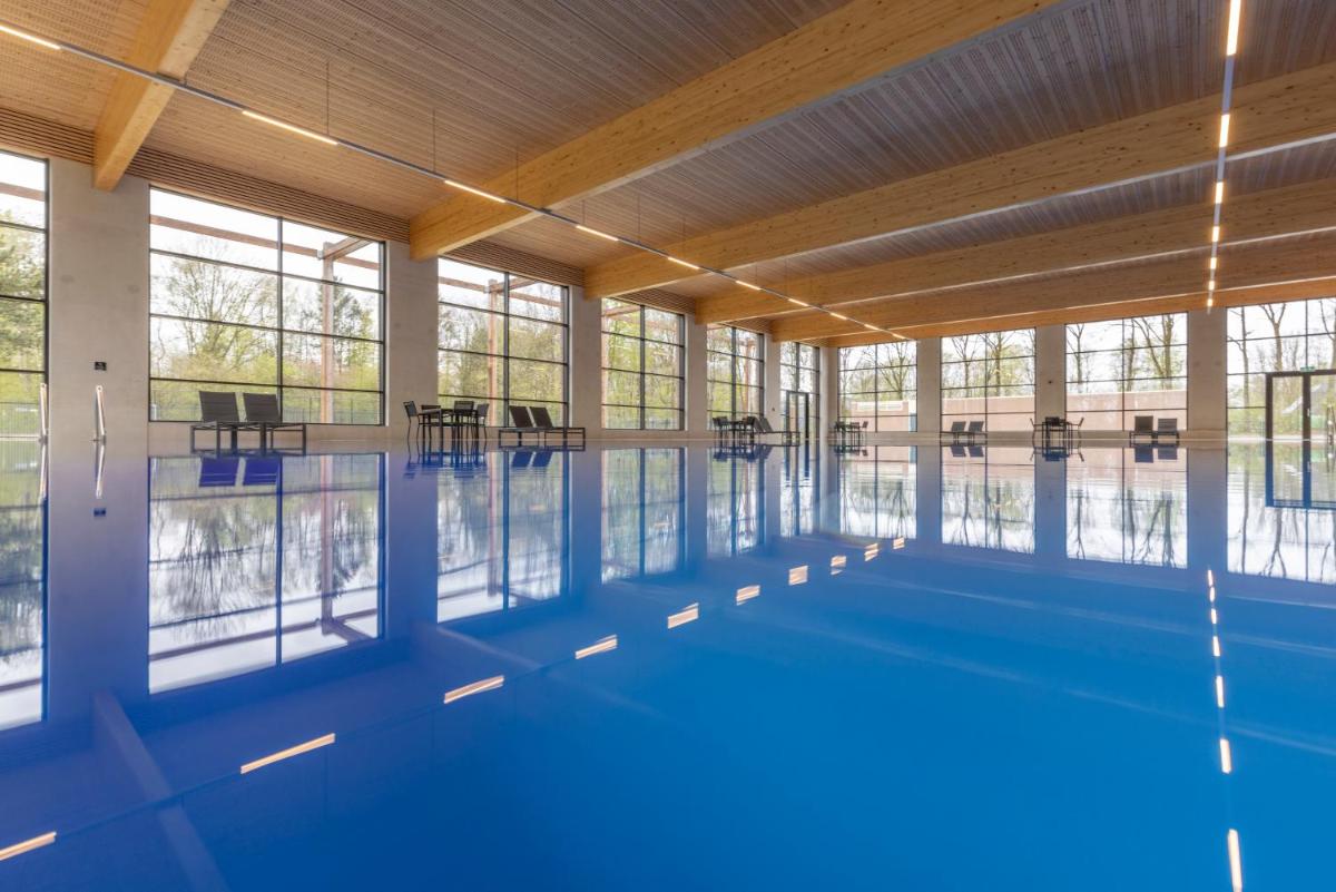 Fletcher Familiehotel De Hunzebergen - Housity