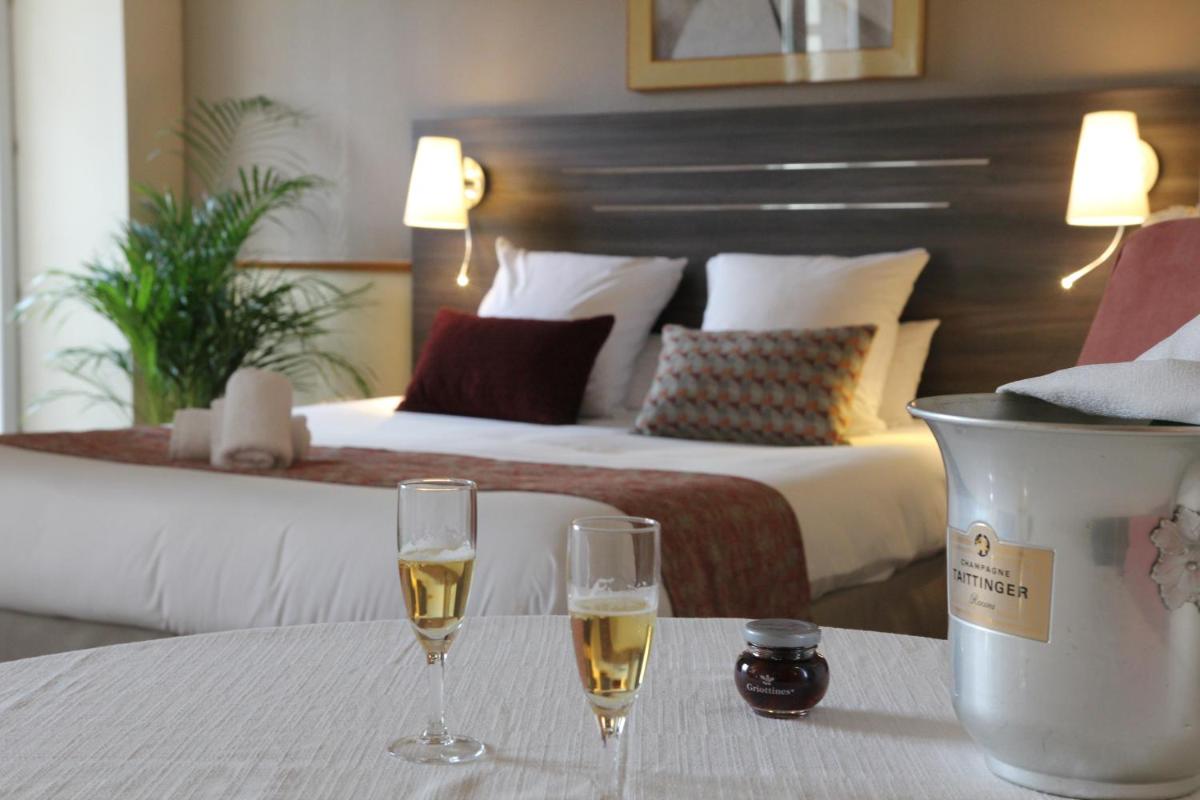 HOTEL CERISE - LES SOURCES Luxeuil-les-Bains - Housity
