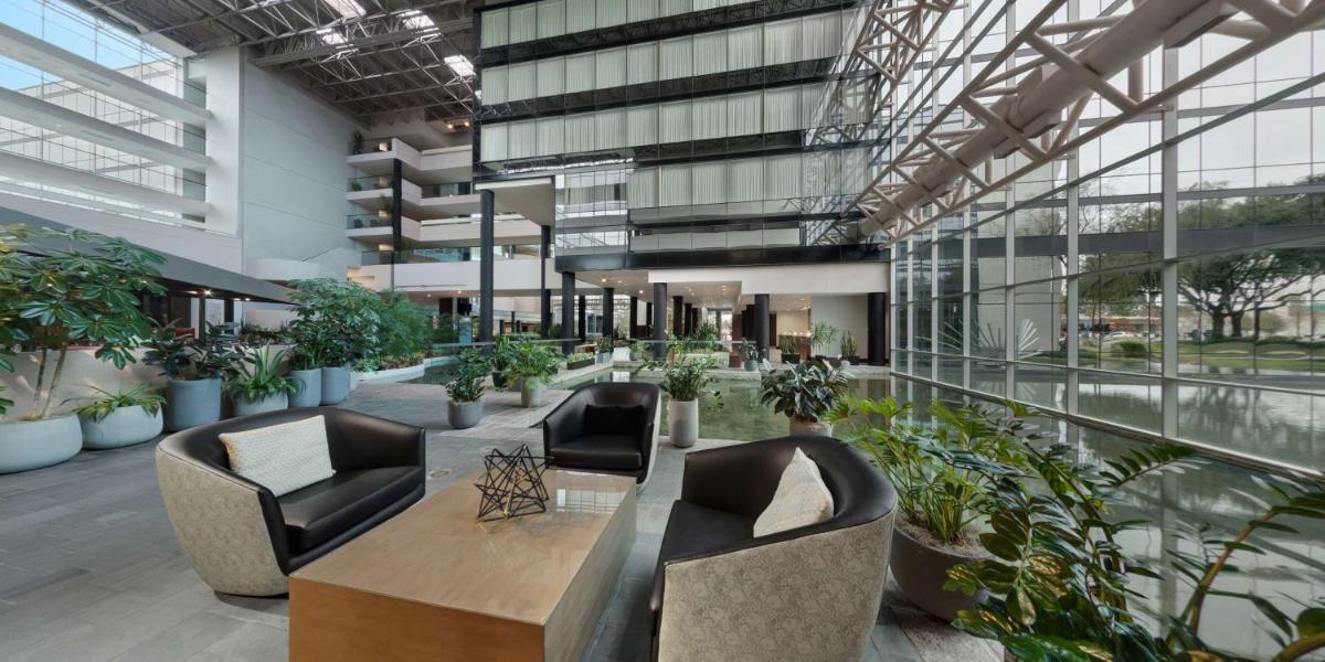 Hyatt Regency Houston West - Housity
